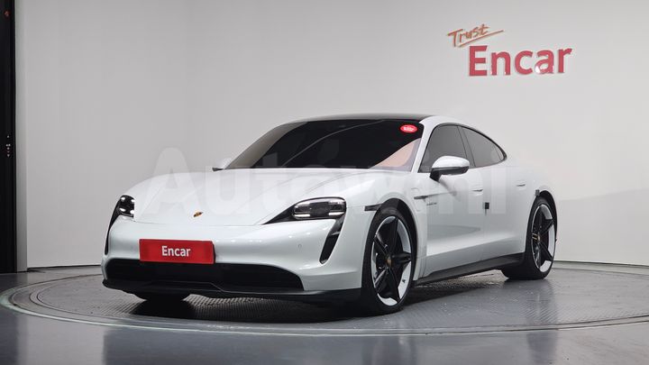 Porsche Taycan 2022 — 2