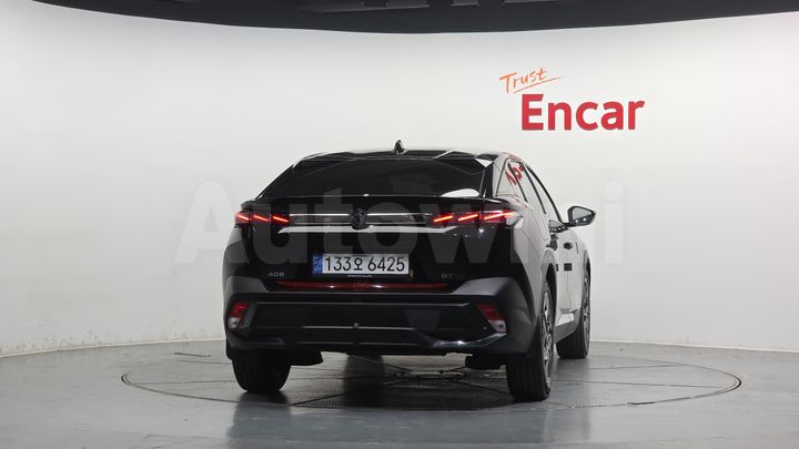 Peugeot 408 2023 — 4
