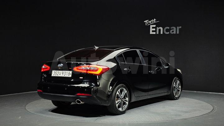 Kia K3 2013 — 2