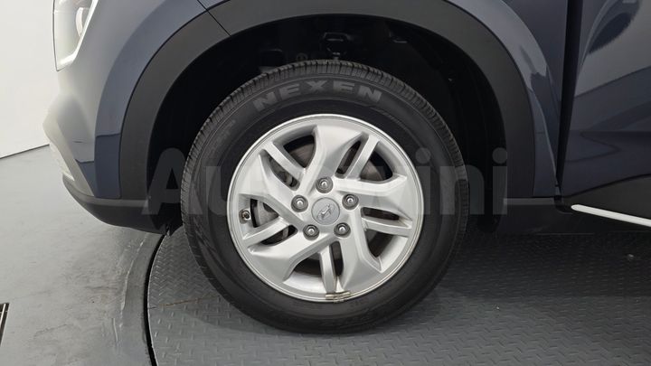 Hyundai VENUE 2023 — 5