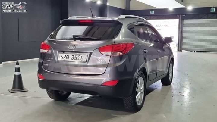 Hyundai Tucson 2009 — 2