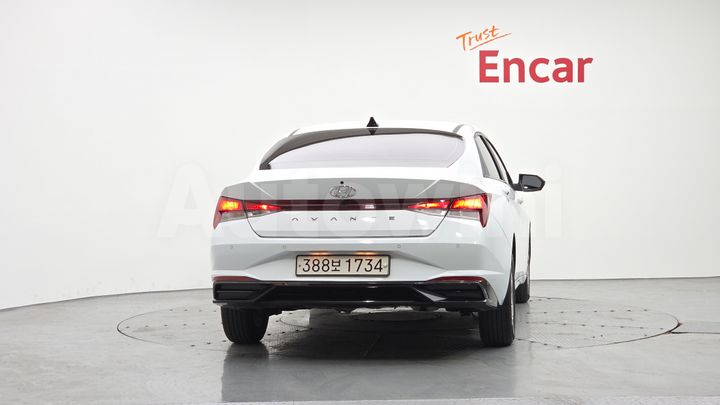 Hyundai Avante 2022 — 4