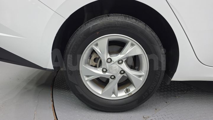 Hyundai Avante 2022 — 5