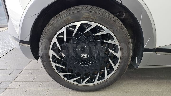 Hyundai Ioniq5 2022 — 5