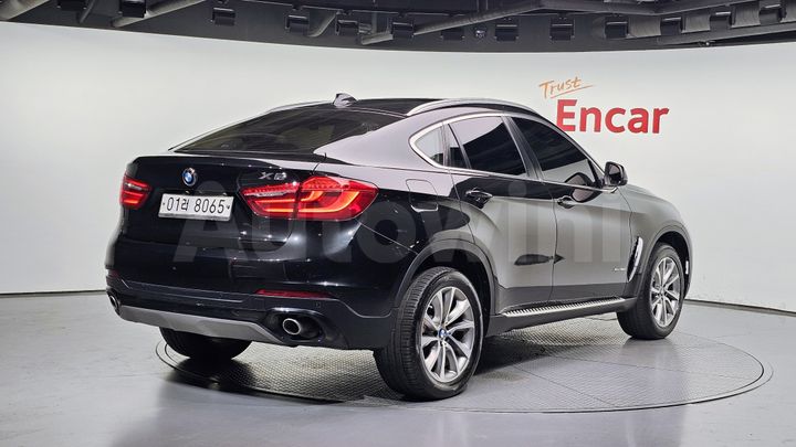 BMW X6 2017 — 2