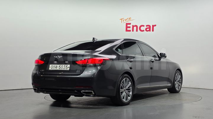 Genesis G80 2018 — 2