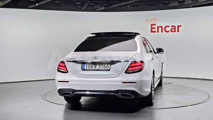 Mercedes Benz E Class 2017 — 4