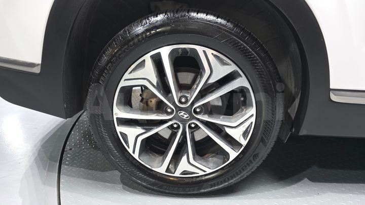 Hyundai SantaFe 2019 — 5