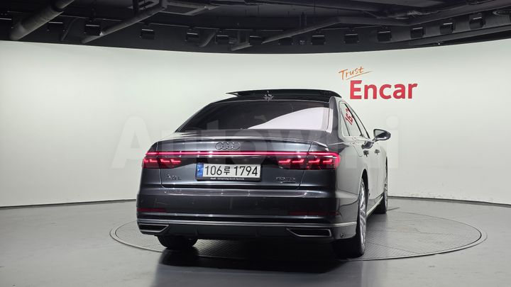 Audi A8 2021 — 4