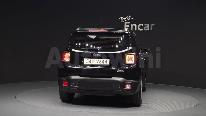 Jeep Renegade 2017 — 4