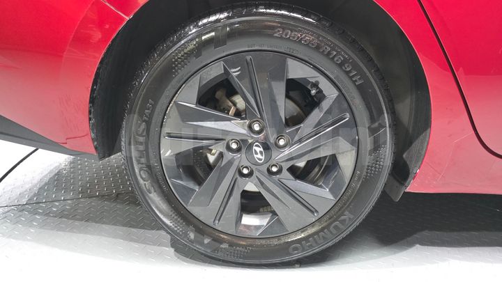 Hyundai Avante 2021 — 5