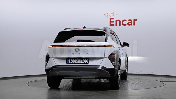 Hyundai Kona 2025 — 4