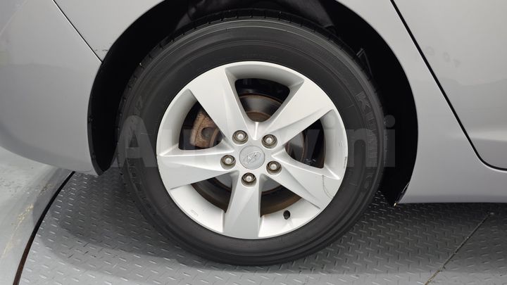 Hyundai Avante 2014 — 5