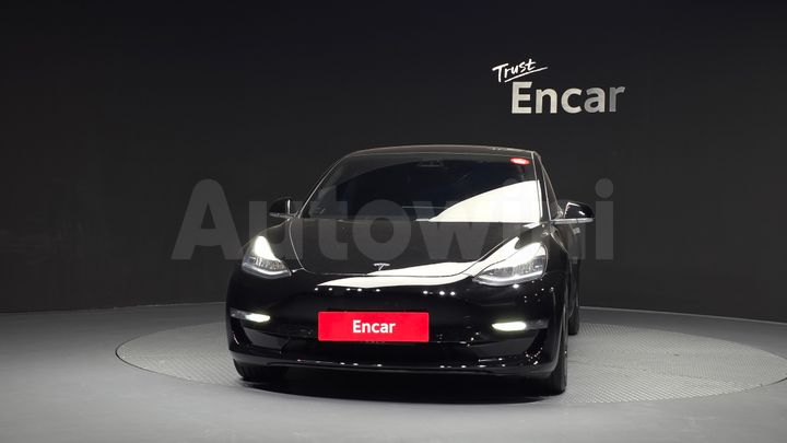 Tesla Model 3 2020 — 3