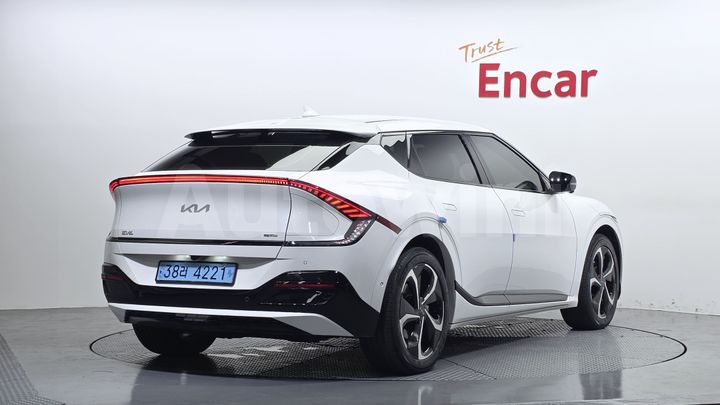Kia EV6 2023 — 3