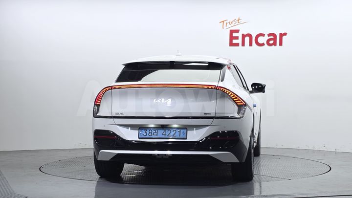 Kia EV6 2023 — 5