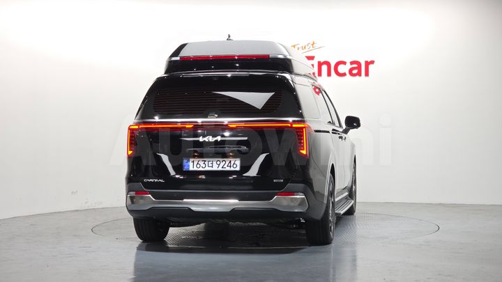 Kia Carnival 2026 — 4