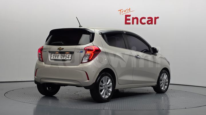 Chevrolet Spark 2016 — 2
