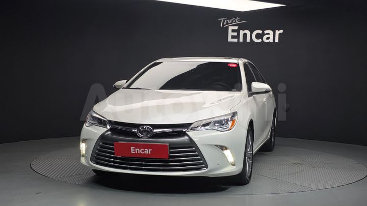Toyota Camry 2017 — 3