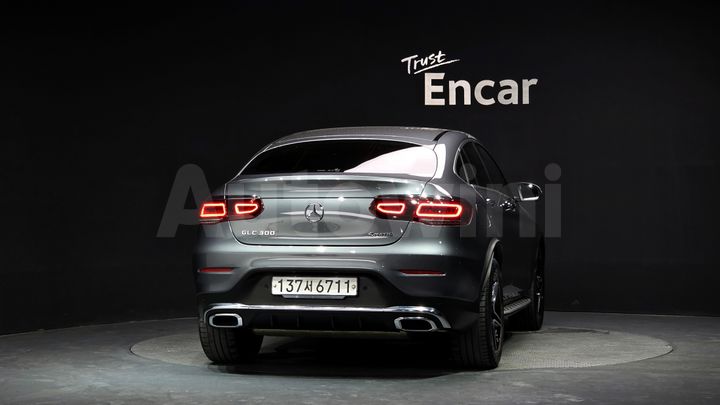 Mercedes Benz GLC Class 2020 — 4