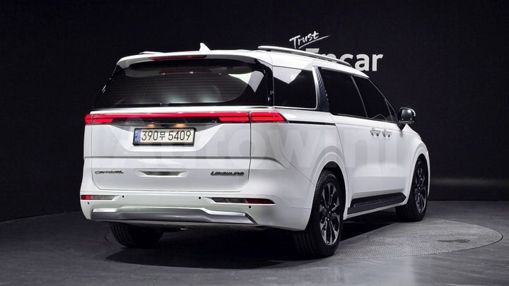 Kia Carnival 2021 — 2