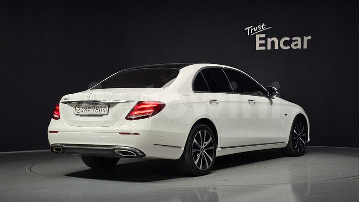 Mercedes Benz E Class 2019 — 2