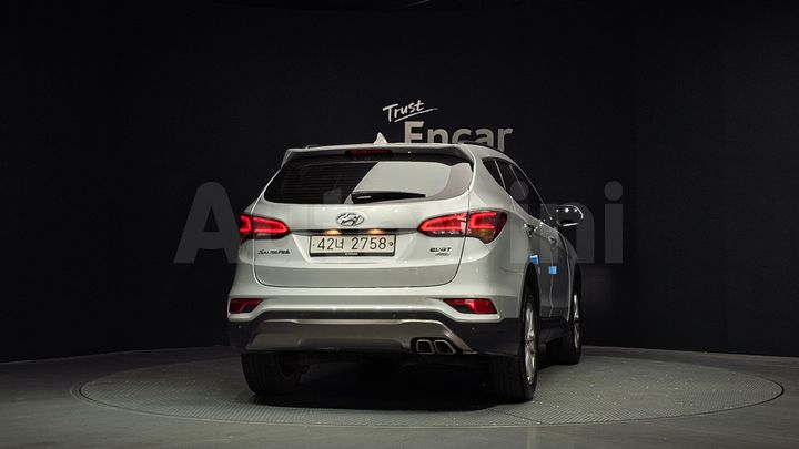 Hyundai SantaFe 2017 — 4