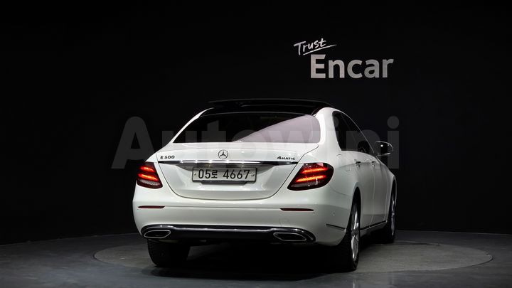 Mercedes Benz E Class 2017 — 4