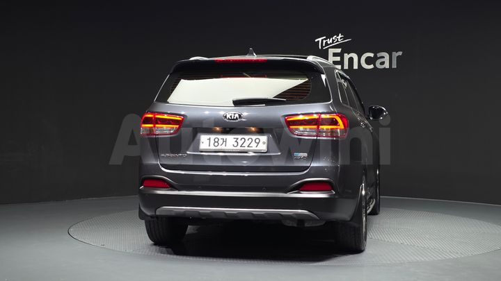 Kia Sorento 2017 — 4