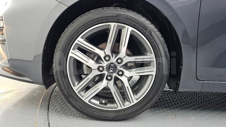 Kia K3 2019 — 5