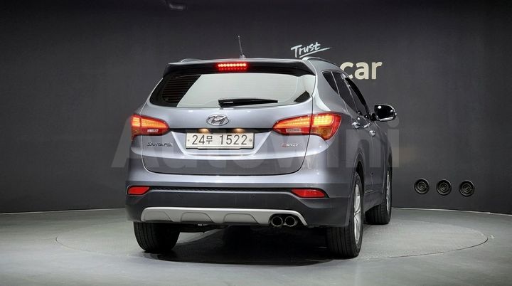 Hyundai SantaFe 2015 — 4