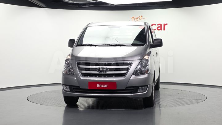 Hyundai Starex 2018 — 3