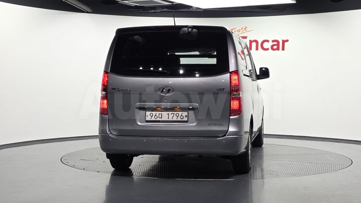 Hyundai Starex 2018 — 4