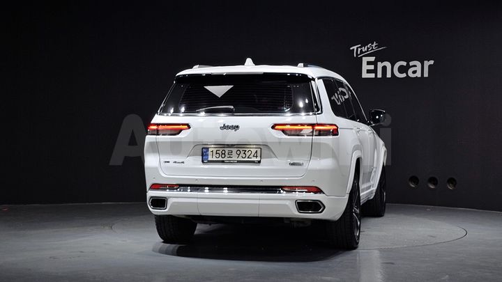 Jeep Cherokee 2022 — 4