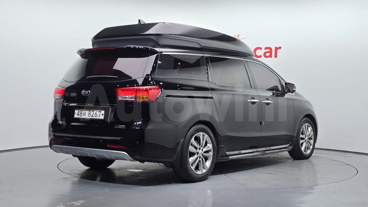 Kia Carnival 2017 — 2