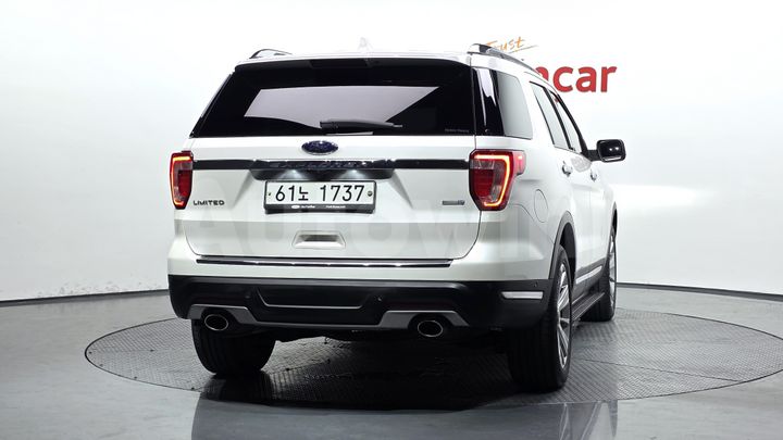 Ford Explorer 2019 — 3