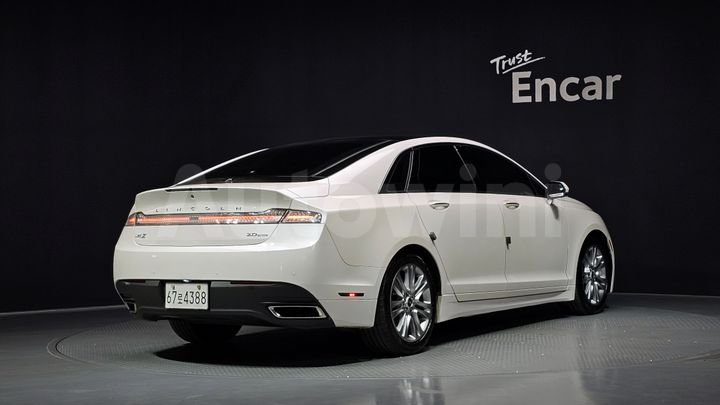 Lincoln MKZ