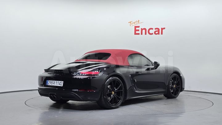 Porsche 718