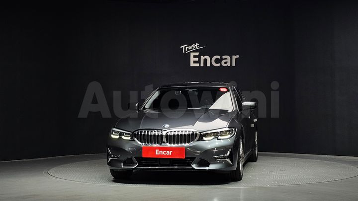 BMW 3 Series 2021 — 3