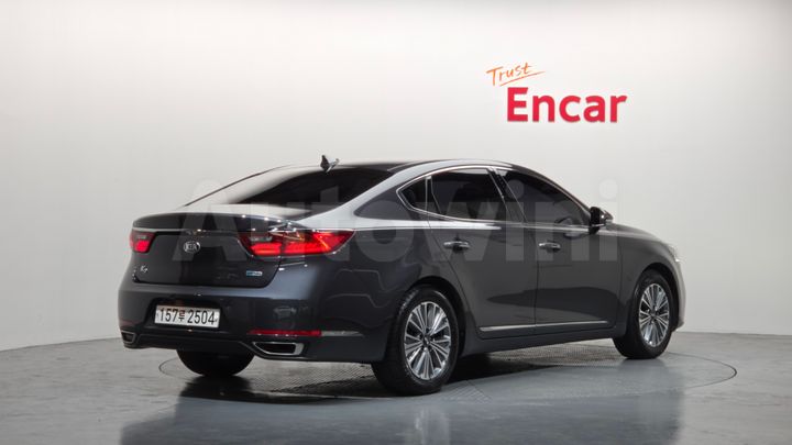 Kia K7 2019 — 2