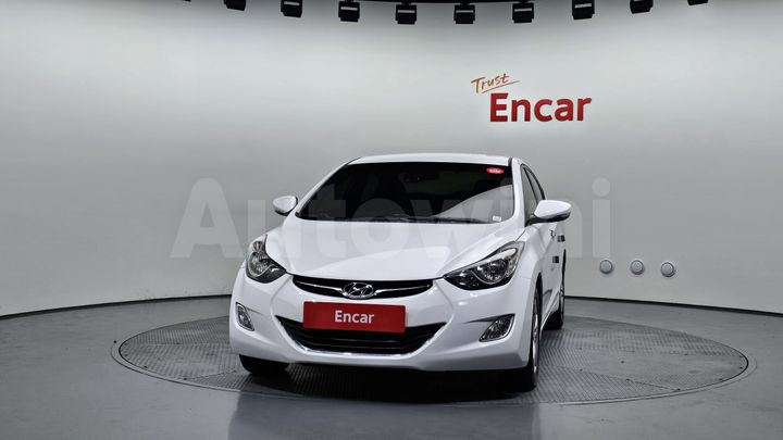 Hyundai Avante 2014 — 3