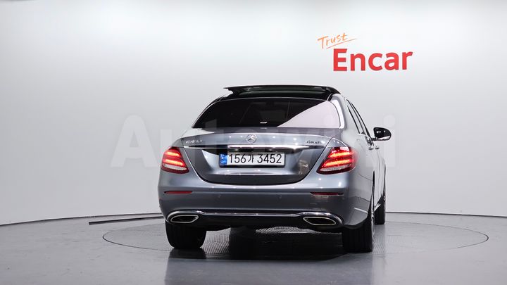 Mercedes-Benz E Class 2020 — 4