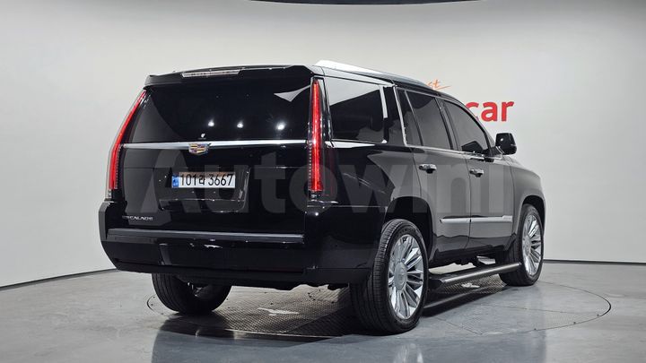 Cadillac Escalade 2019 — 2