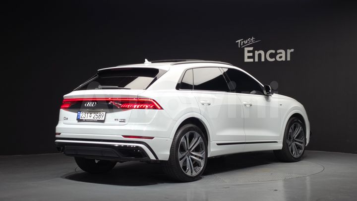 Audi Q8 2023 — 2