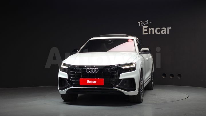 Audi Q8 2023 — 3