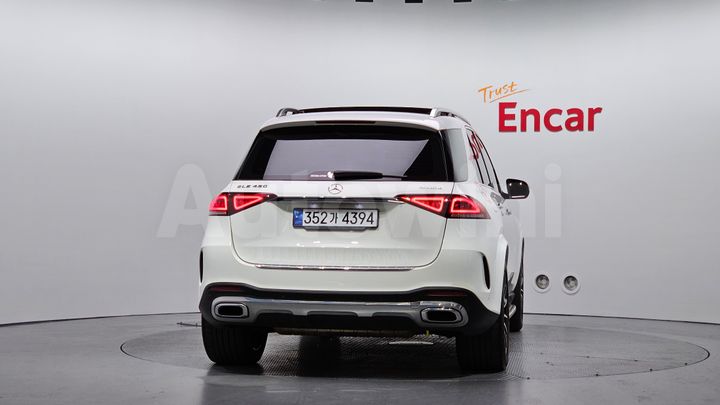 Mercedes Benz GLE Class 2023 — 4