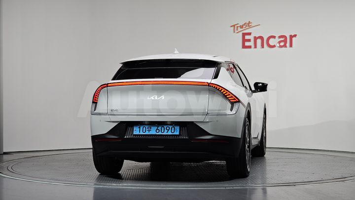 Kia EV6 2024 — 4