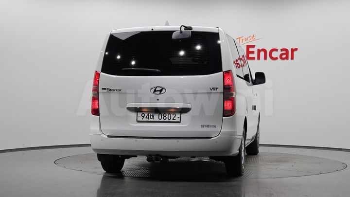 Hyundai Starex 2019 — 3