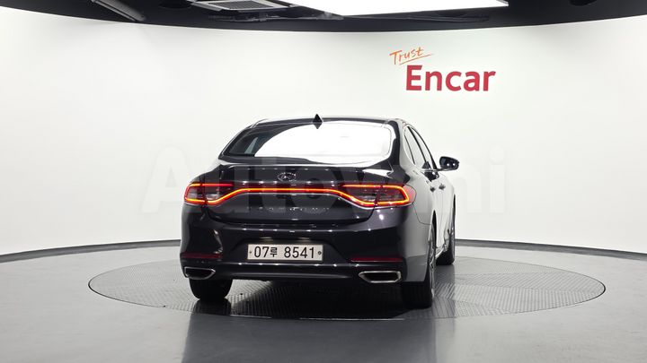 Hyundai Grandeur 2018 — 4