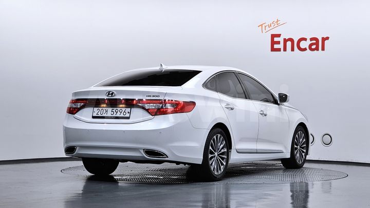 Hyundai Grandeur 2013 — 2
